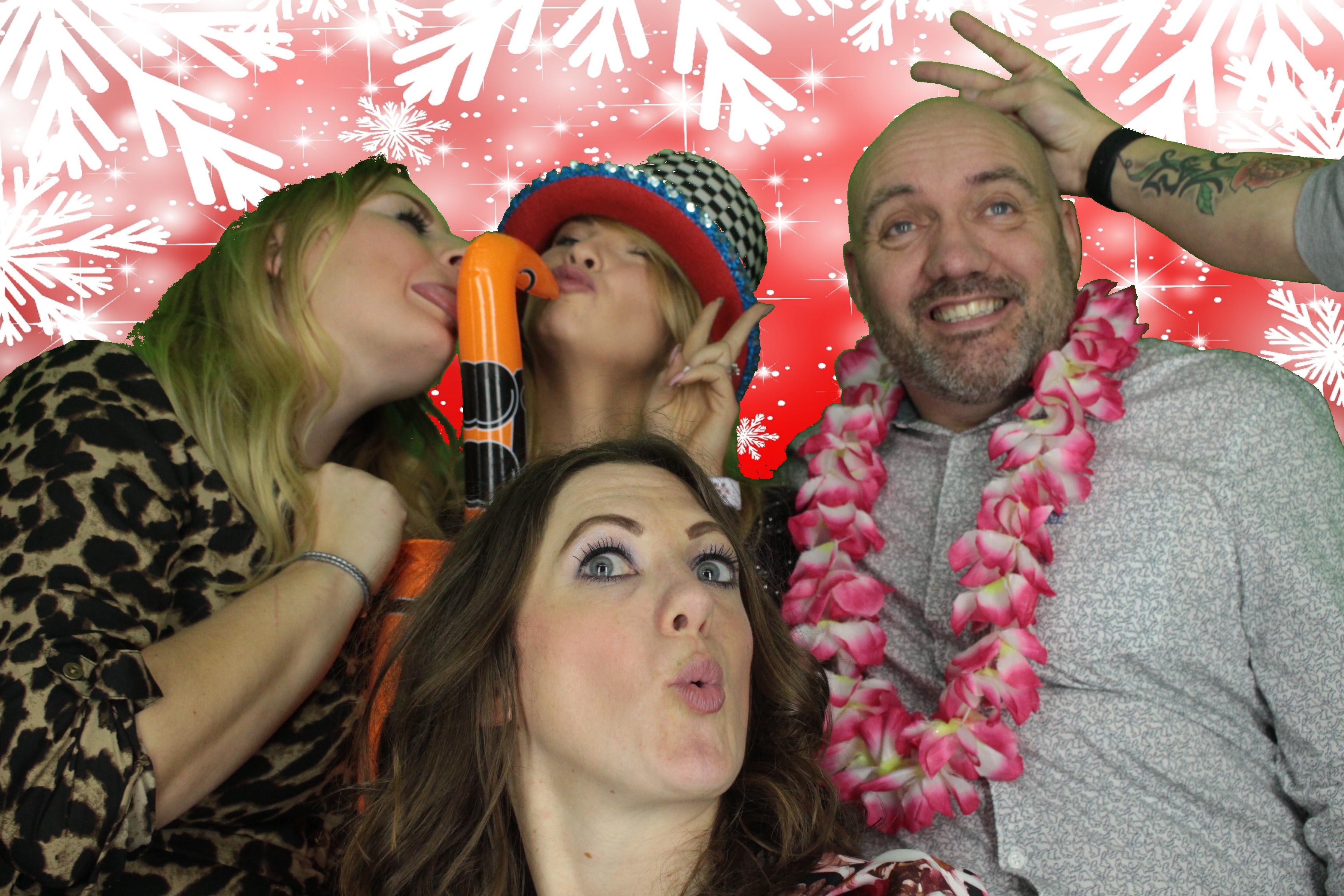 One Line Christmas Party | View more photos from the event at gallery.myphotoboothexperience.co.uk/u/MyPhotoBoothExperienceLtd/One-Line-Christmas-Party